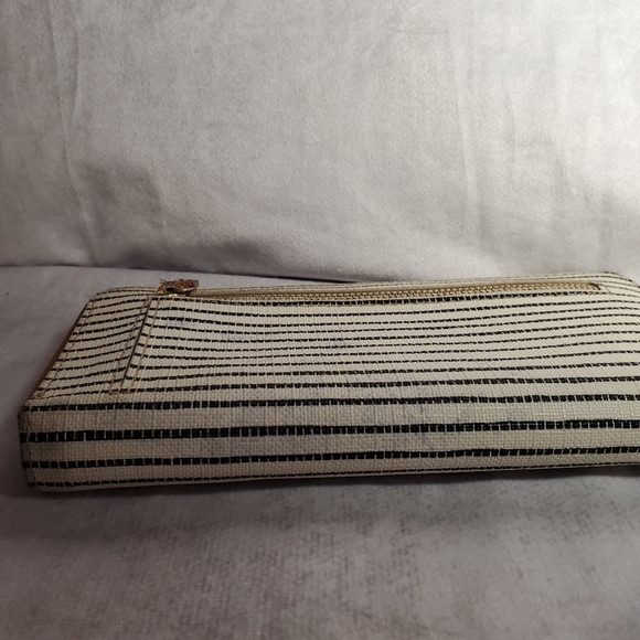 Fossil Wallet Stripped Zipper Closure - Picture 5 of 11